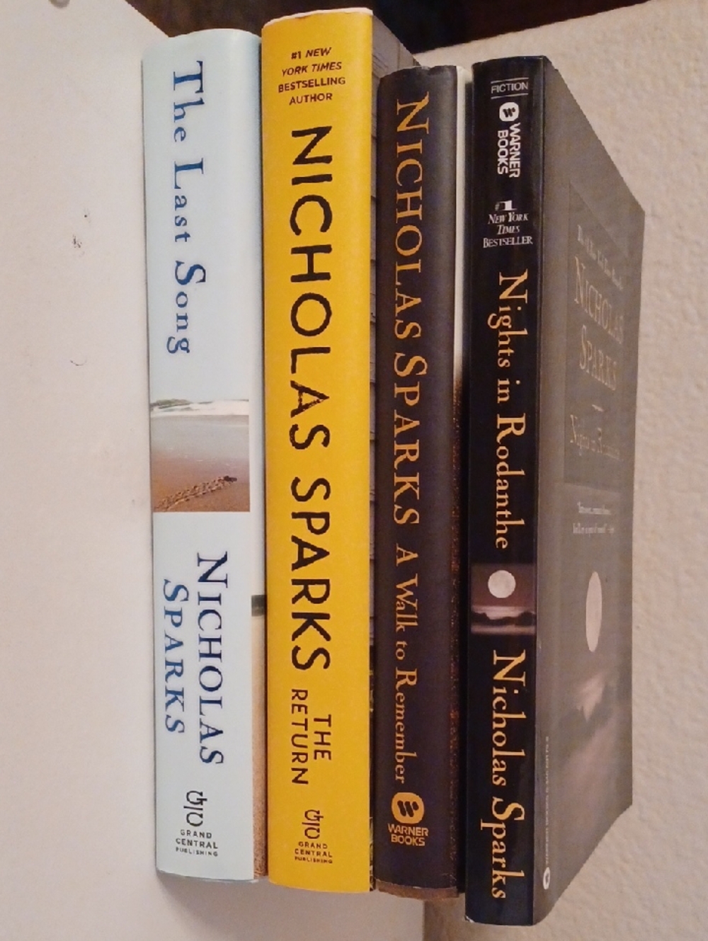 Nicholas Sparks Book Lot Of 4 The Return The Last Song A Walk To Remeber Nights